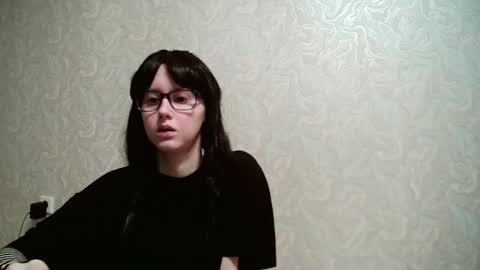 Snapshot of jennyolset chatting on 11.25.25 JennyOlset online show from 11.25.25