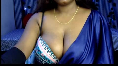 Snapshot of jennysinghaniya chatting on 02.11.25 jenny online show from 02.11.25