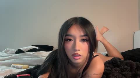 Jenny Tran online show from 07.08.26