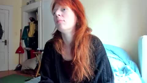 Snapshot of jenovakitty chatting on 10.30.25 Jenn -  come to my onlyfans online show from 10.30.25