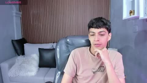 Snapshot of jeremias_1 chatting on 05.13.26 JEREMIAS online show from 05.13.26