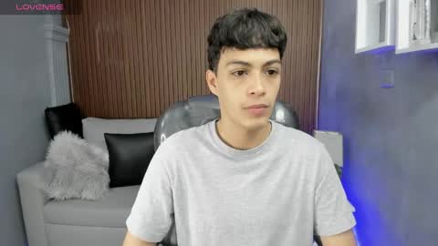 Snapshot of jeremias_1 chatting on 05.15.26 JEREMIAS online show from 05.15.26