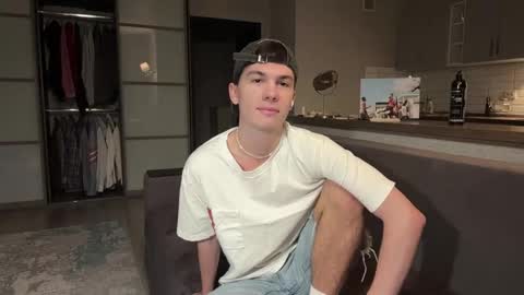 jeremy1scott online show from 11.12.25