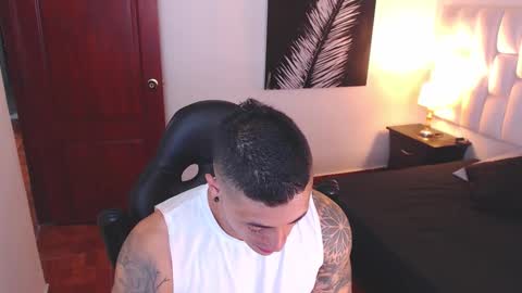 Snapshot of jeremy_lane chatting on 11.26.25 Jeremy lane online show from 11.26.25