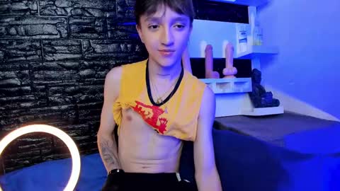 Snapshot of jeremy_salvatore_ chatting on 02.21.25 jero independent model online show from 02.21.25