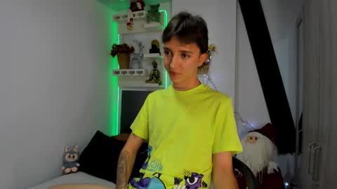 jero independent model online show from 12.02.25