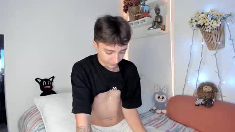 jero independent model online show from 02.13.26