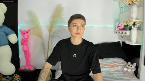 jero independent model online show from 05.22.26