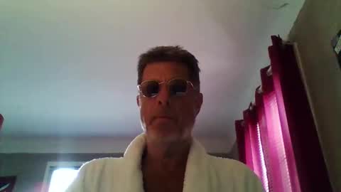 Snapshot of jerflor chatting on 04.28.26 jerflor online show from 04.28.26
