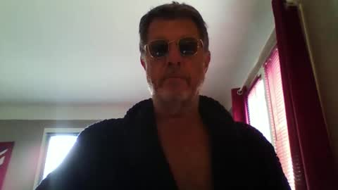 Snapshot of jerflor chatting on 05.14.26 jerflor online show from 05.14.26