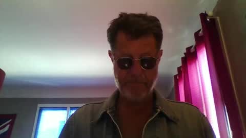 Snapshot of jerflor chatting on 05.23.26 jerflor online show from 05.23.26