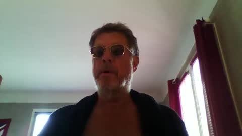 Snapshot of jerflor chatting on 06.04.26 jerflor online show from 06.04.26