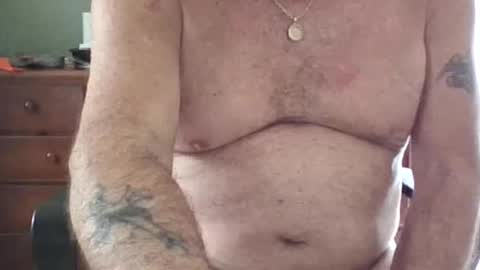 Snapshot of jerkingmanforyou chatting on 10.28.25 jerkingmanforyou online show from 10.28.25