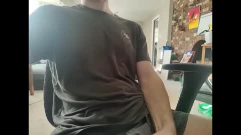 Snapshot of jerkmejake chatting on 12.04.24 jerkmejake online show from 12.04.24