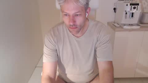 jeroen84nl online show from 11.12.25