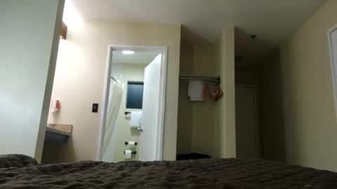 SkynStarlight online show from 02.20.26