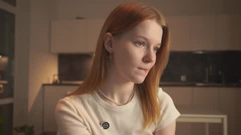 Molly online show from 11.02.25