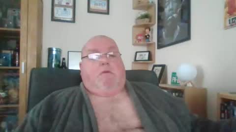 Snapshot of jerseyhammer01 chatting on 02.04.25 Harry online show from 02.04.25