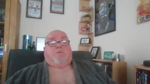 Snapshot of jerseyhammer01 chatting on 11.12.25 Harry online show from 11.12.25