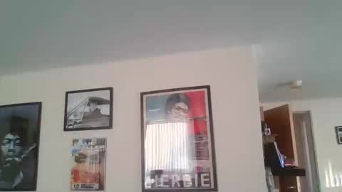 Snapshot of jerseyhammer01 chatting on 12.19.25 Harry online show from 12.19.25