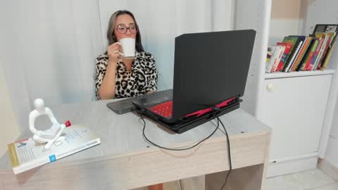 Snapshot of jess1ca_herrera chatting on 01.27.25 jessica herreraToday I will be your devil and you my victim online show from 01.27.25