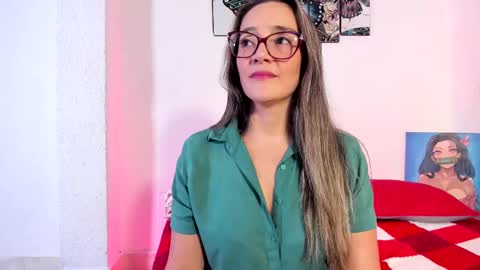 Snapshot of jess1ca_herrera chatting on 02.13.25 jessica herreraToday I will be your devil and you my victim online show from 02.13.25