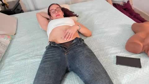 Snapshot of jess1ca_herrera chatting on 09.12.25 jessica herreraToday I will be your devil and you my victim online show from 09.12.25