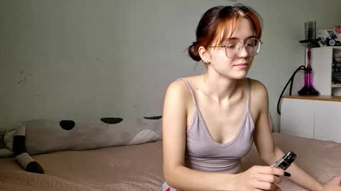 Snapshot of jessa_vibe chatting on 10.15.25 Jessica but u can call me Jessa online show from 10.15.25