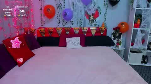 Snapshot of jessabellucci chatting on 11.11.25 Jessa Bellucci online show from 11.11.25