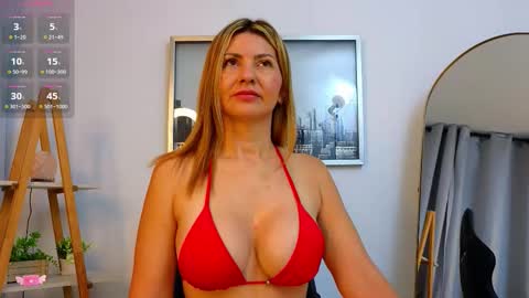 bella  adams online show from 11.13.25