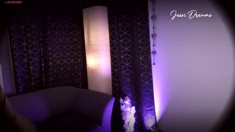 Snapshot of jessi_dreams chatting on 10.14.25 Jessica Gomez online show from 10.14.25