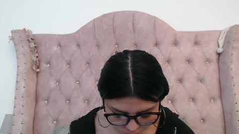 Jessica  online show from 09.17.25