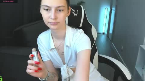 Jessica Jensen online show from 06.03.26