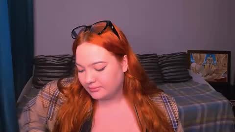 Snapshot of jessica_rabbitt19 chatting on 01.28.25 jessica_rabbitt19 online show from 01.28.25