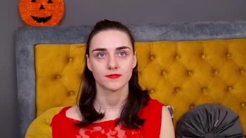 Jessica White online show from 12.22.25