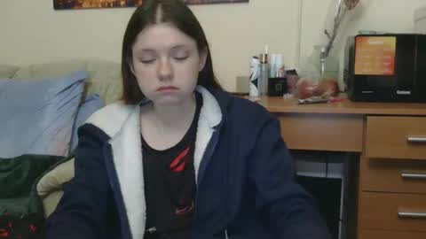 jessicaholland1 online show from 05.16.26