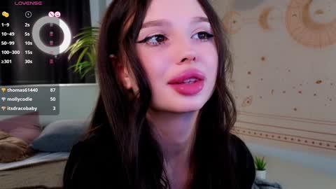 Snapshot of jessie_johns chatting on 01.22.25 jessie_johns online show from 01.22.25