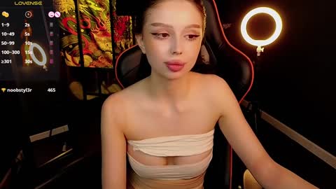 Snapshot of jessie_johns chatting on 01.23.25 jessie_johns online show from 01.23.25