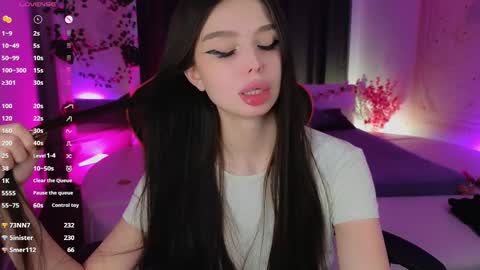 Snapshot of jessie_johns chatting on 02.22.25 jessie_johns online show from 02.22.25