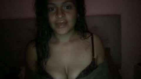 Snapshot of jessieboo23 chatting on 10.22.25 jessieboo23 online show from 10.22.25