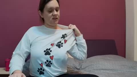 Snapshot of jessika97 chatting on 10.20.25 jessika97 online show from 10.20.25