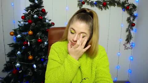 Snapshot of jessikadaniels chatting on 12.14.24 Jess online show from 12.14.24