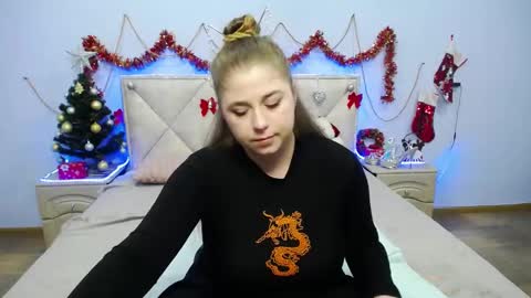 Snapshot of jessikadaniels chatting on 12.17.24 Jess online show from 12.17.24