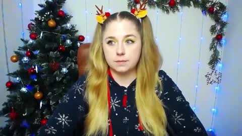 Snapshot of jessikadaniels chatting on 12.21.24 Jess online show from 12.21.24