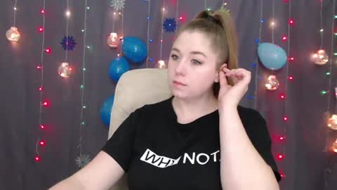 Snapshot of jessikadaniels chatting on 01.10.25 Jess online show from 01.10.25