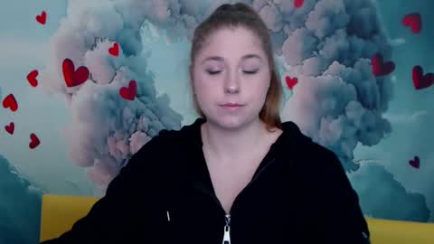Snapshot of jessikadaniels chatting on 02.18.25 Jess online show from 02.18.25