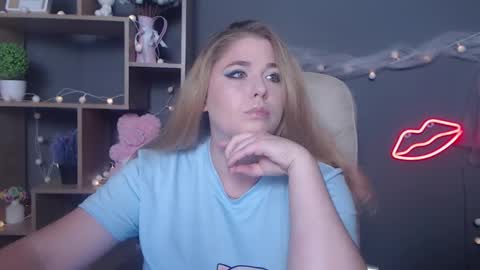 Snapshot of jessikadaniels chatting on 09.20.25 Jess online show from 09.20.25
