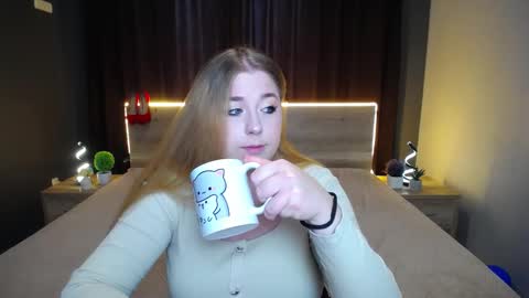 Snapshot of jessikadaniels chatting on 10.07.25 Jess online show from 10.07.25