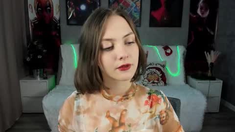 Snapshot of jessswalker chatting on 01.10.25 JesssWalker online show from 01.10.25