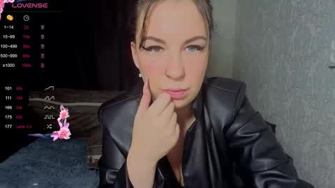 Snapshot of jessy_demon chatting on 10.27.25 Jessy online show from 10.27.25